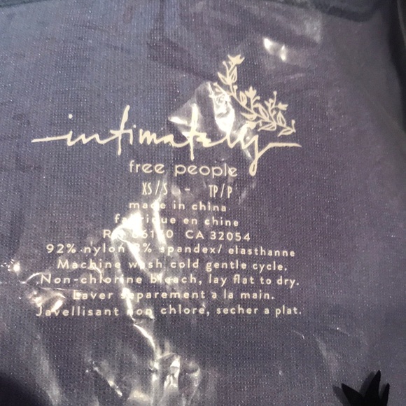 🔥Free People, intimately, cozy top - Picture 2 of 3